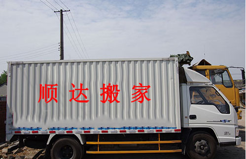 6.2米東風(fēng)多利卡廂式貨車